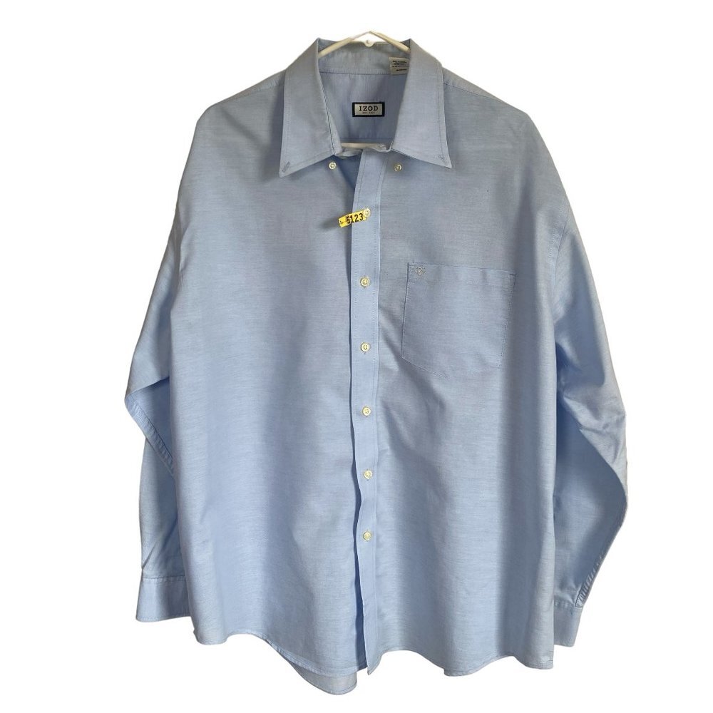 IZOD men's long sleeve collared light blue button down shirt size XL